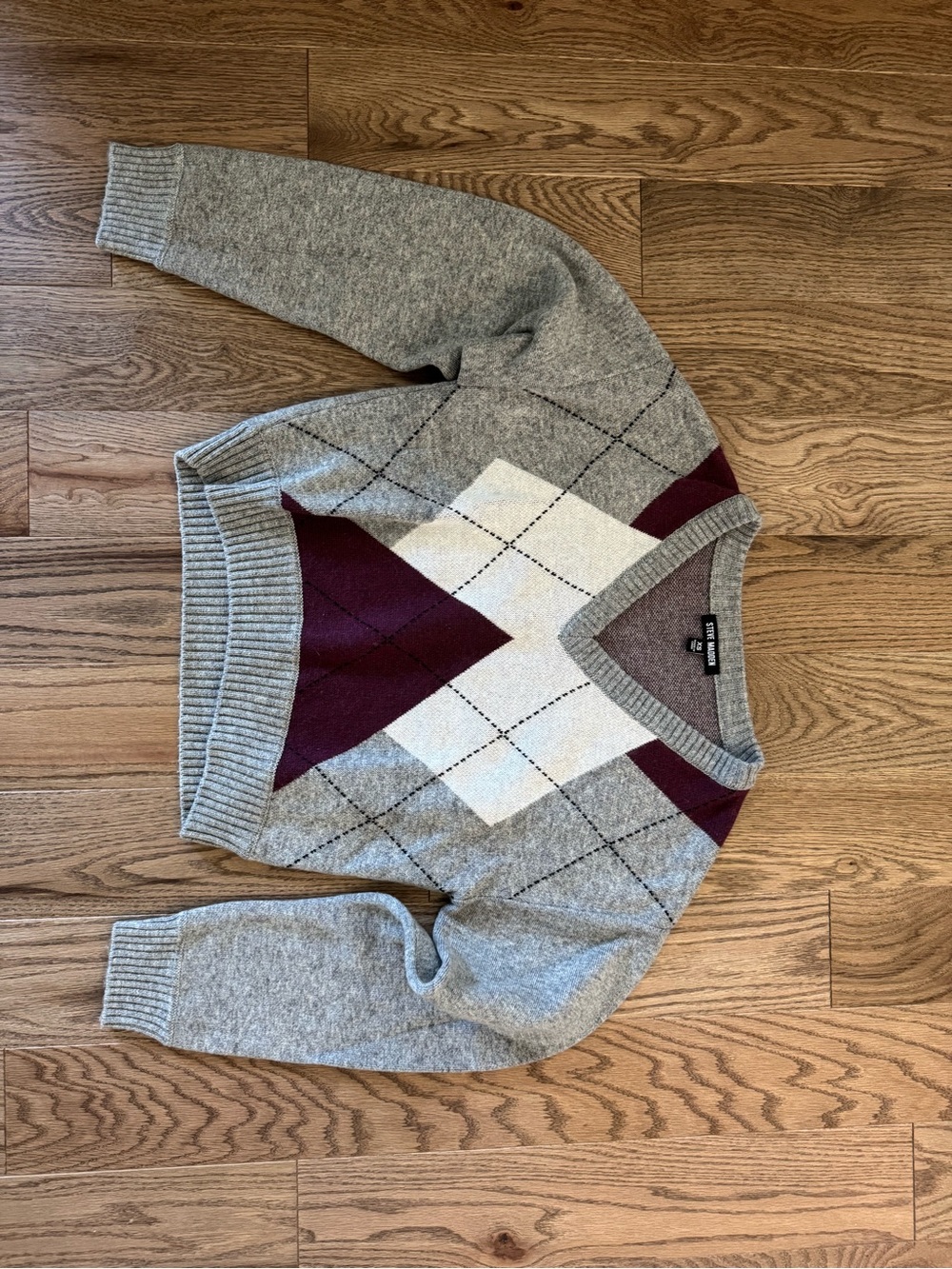 Steve Madden Gray V-Neck Sweater with Burgundy and Cream Argyle